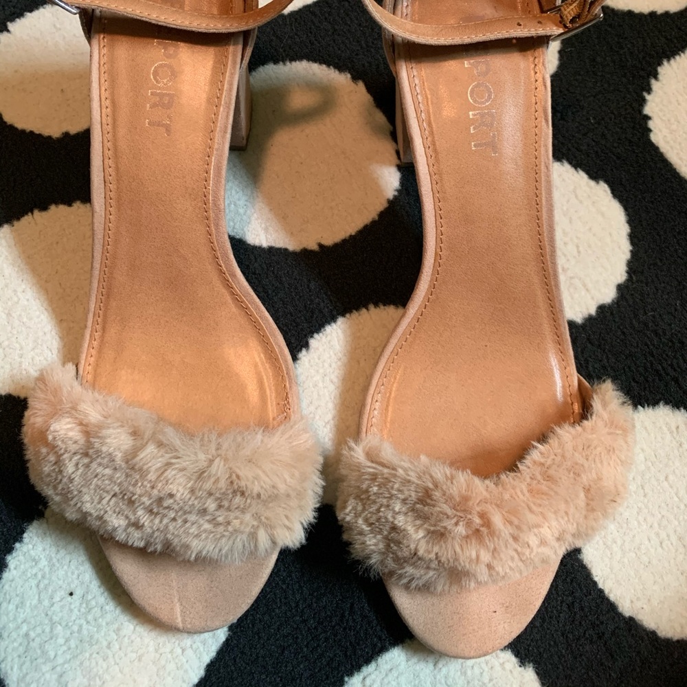 Fuzzy chunky light nude suede material size 9